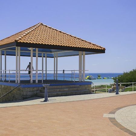 Boardwalk By Rockingham Apartments Экстерьер фото